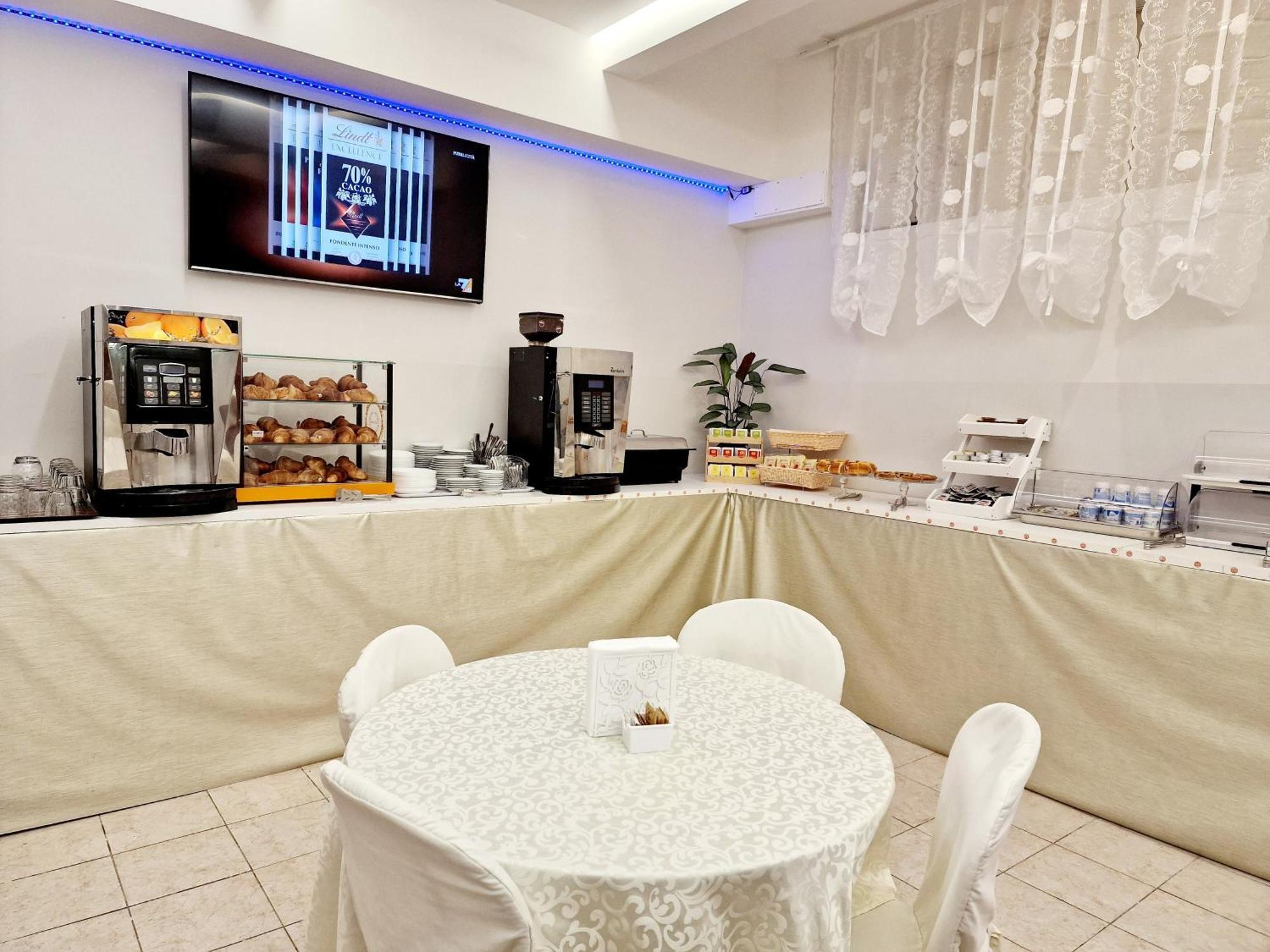 Hotel Firenze 2000 Luaran gambar