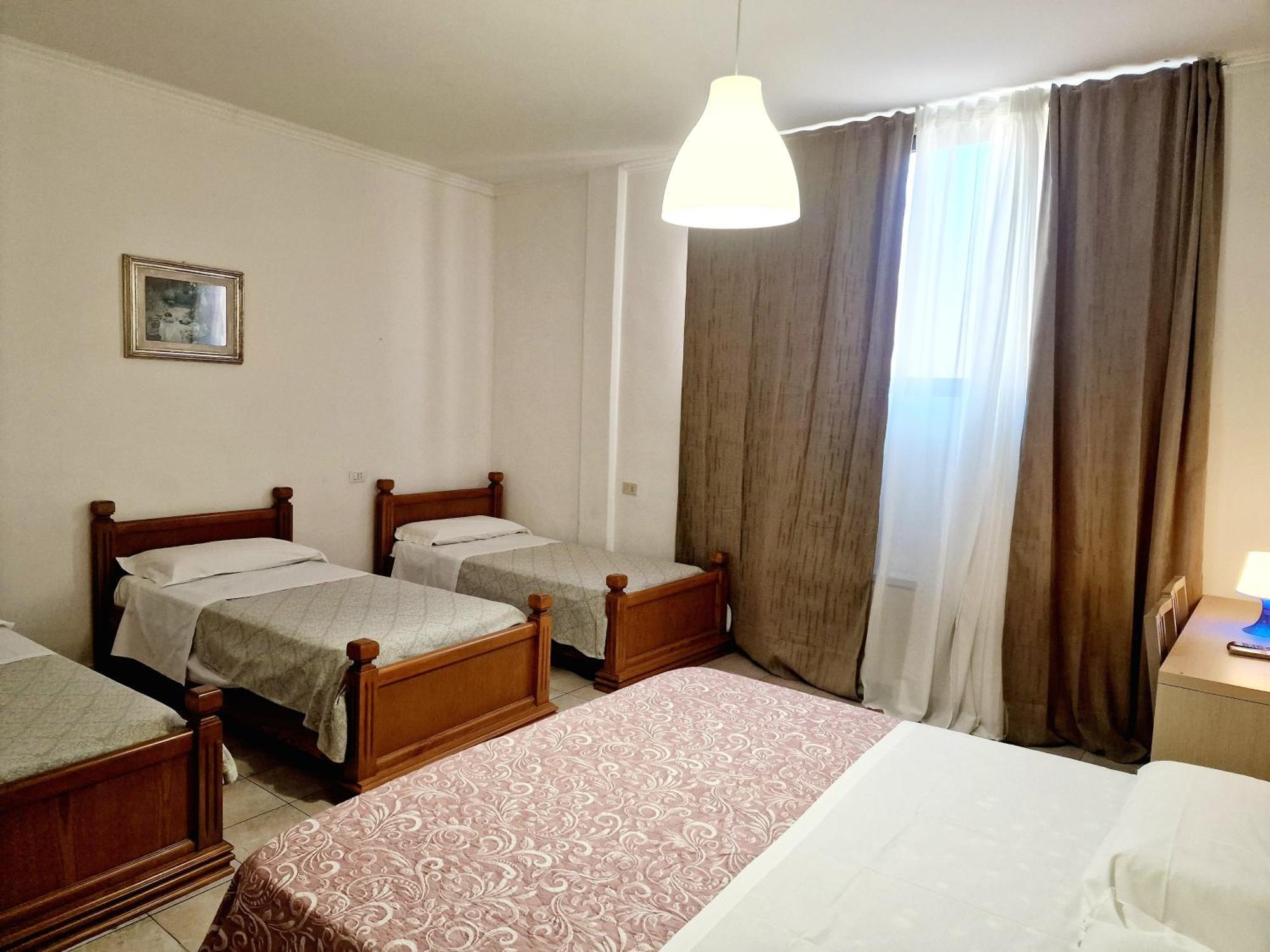 Hotel Firenze 2000 Luaran gambar