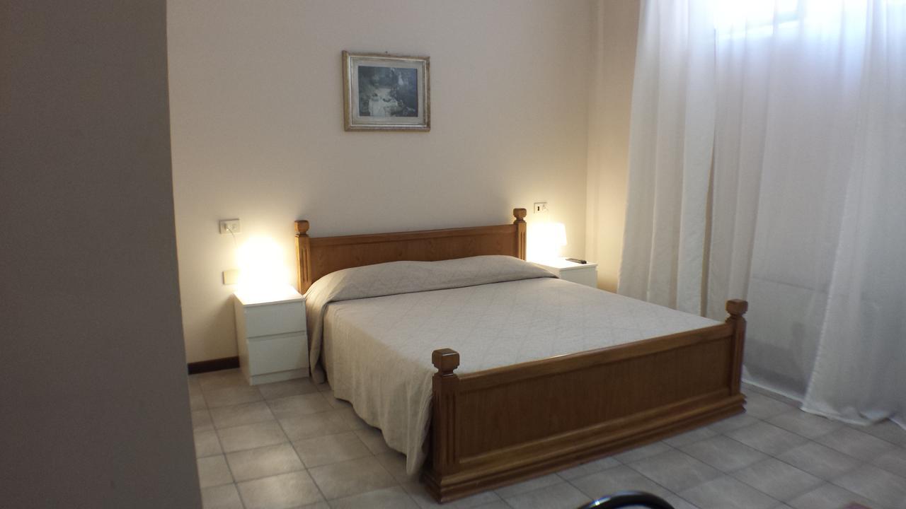 Hotel Firenze 2000 Luaran gambar